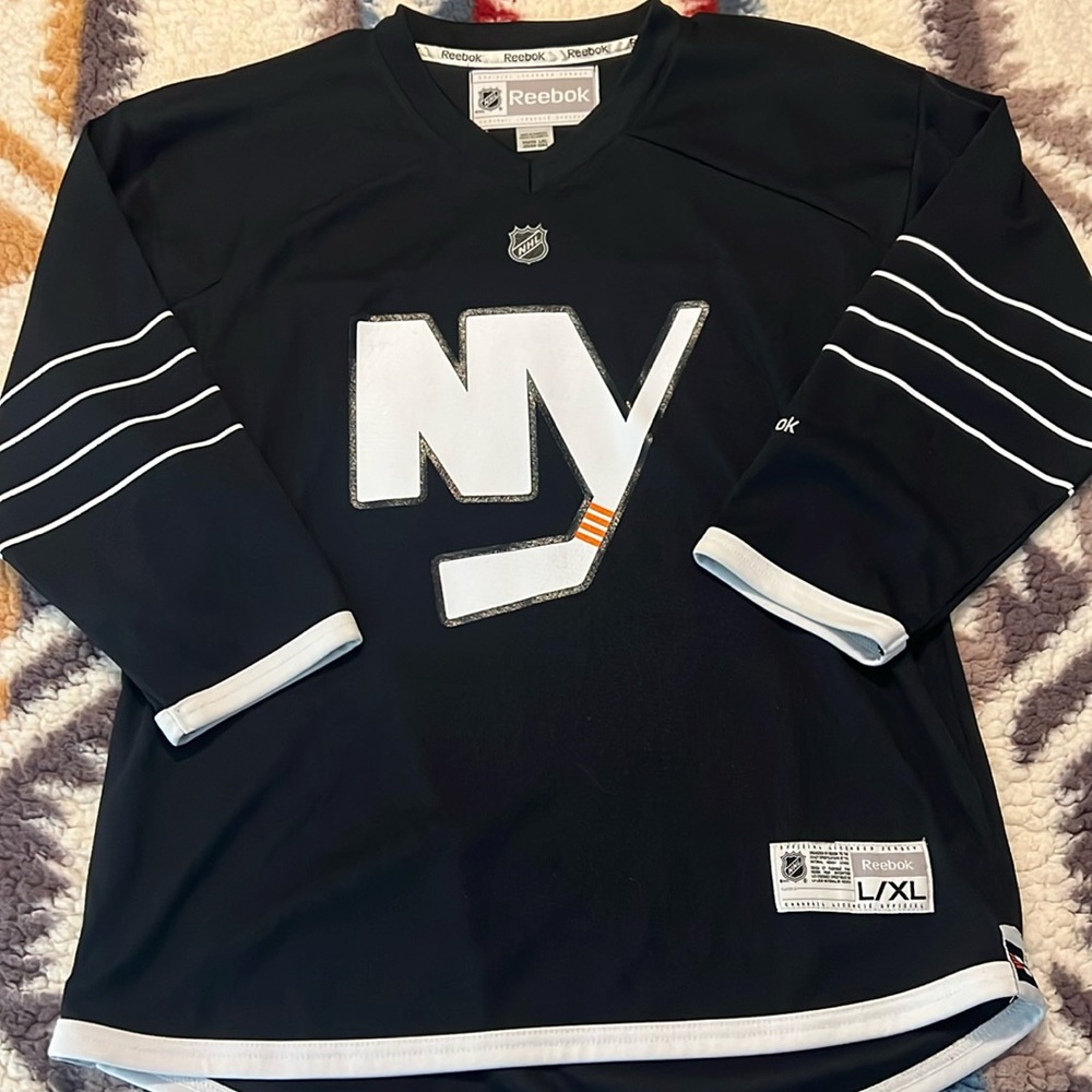 Reebok NY Islanders Youth L/XL Brooklyn Jersey